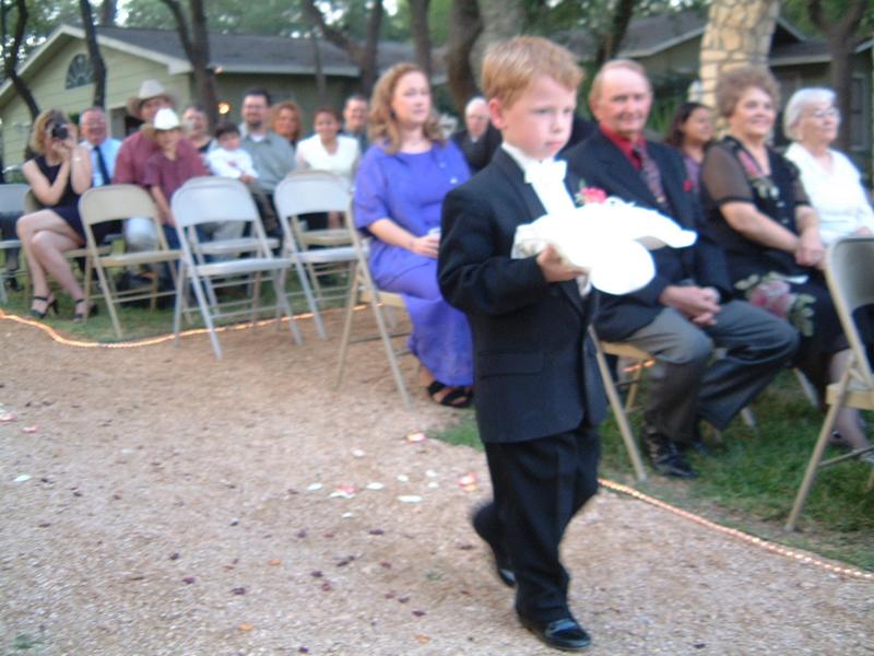 2003/10(Oct)/03(Urbik-Wedding)/800x600_2003-10-05 18-04-40.JPG